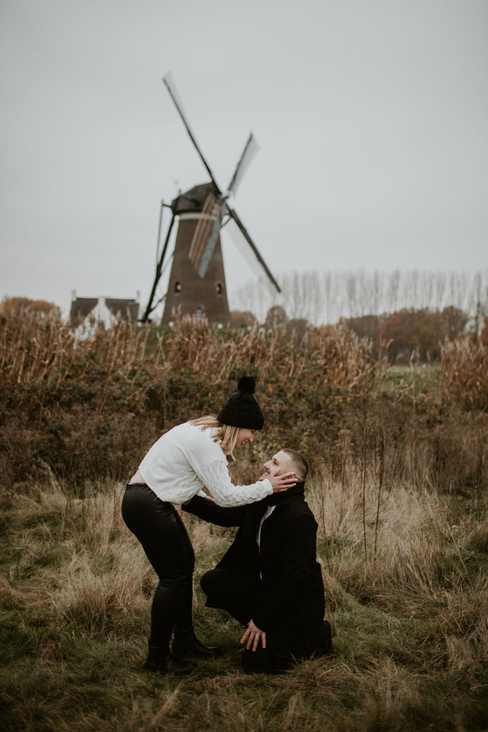 Marriage proposal Eindhoven Amsterdam at the windmill